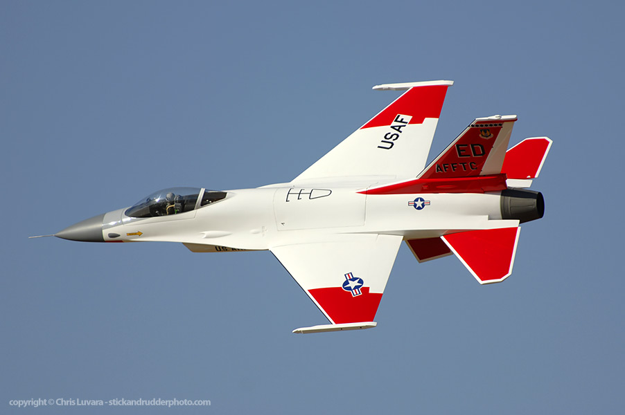 F-16 R/C Scale Model with Afterburner! (by Jeremy Zawodny)